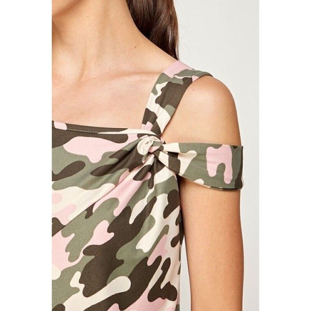 Women's Top 1X Pink Camo Camouflage by Watermelon NWOT - Picture 4 of 7